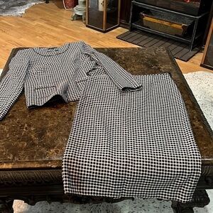 Preston & York suit jacket and long skirt the suit jacket is size 10 skirt 8.A26